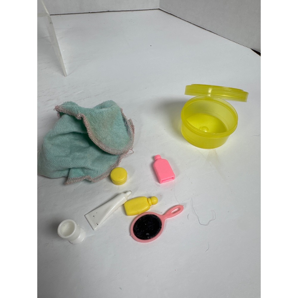 Vtg Joys USA Doll Bathroom Vanity Accessory Lot 80s Whale Tub‎ Washcloth Mirror